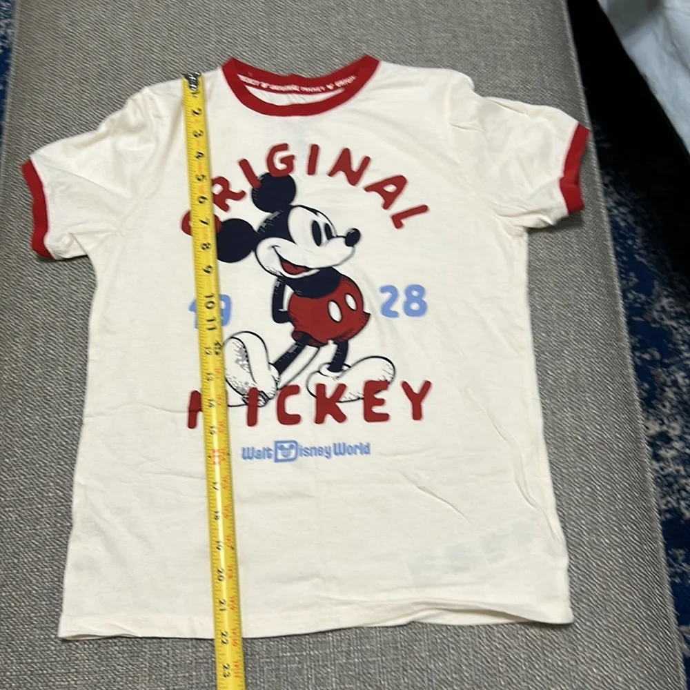 Disney T shirt - Picture 5 of 5